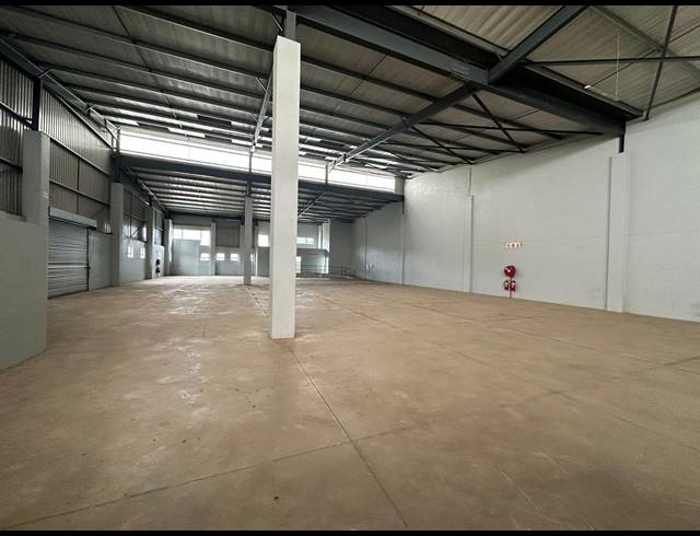 2,145M² WAREHOUSE TO LET IN COSMO BUSINESS PARK